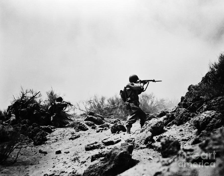 U.s. Army Soldier Photograph by H. Armstrong Roberts/ClassicStock