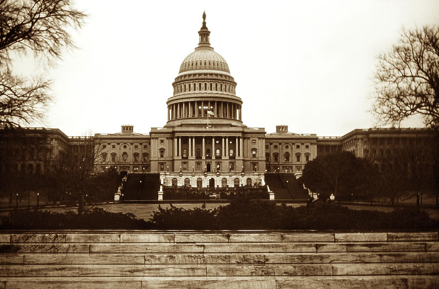 US Capitol Building in 1950s Photograph by Marilyn Hunt