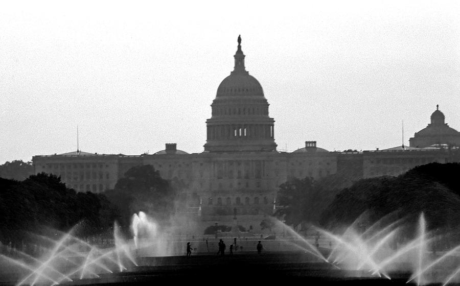 US Capitol on summer morning Photograph by Bill Jonscher