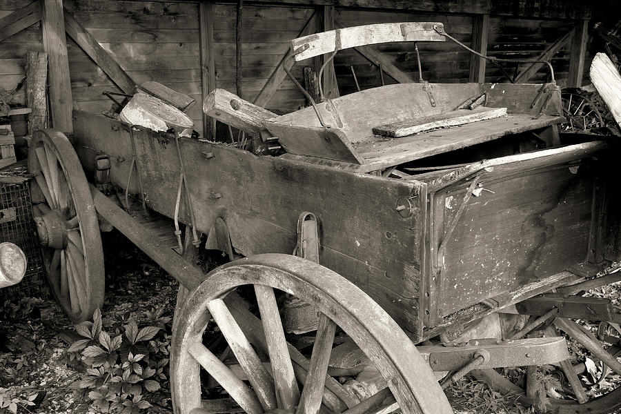 Used Farm Wagon Photograph by Scott Kingery