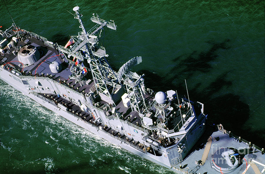 USS Oliver Hazard Perry FFG-7 Frigate Photograph by Wernher Krutein