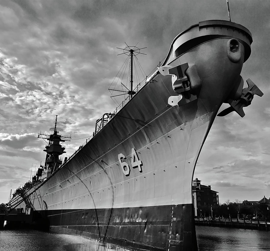 USS Wisconsin Photograph by Don Mercer