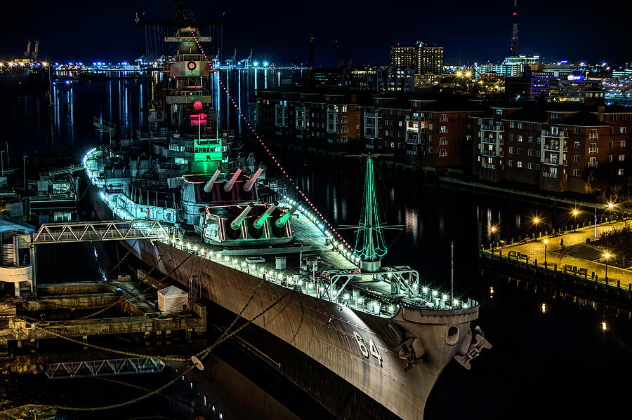 USS Wisconsin Photograph by Pete Federico