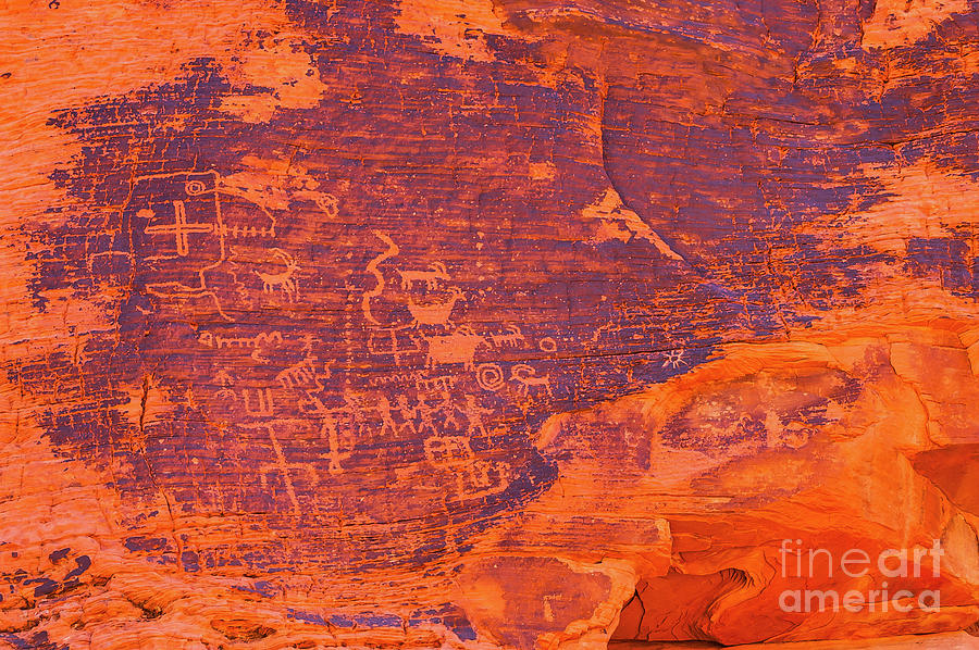 Valley of Fire Petroglyphs One Photograph by Bob Phillips