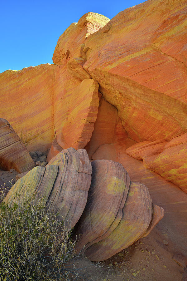 Valley of Fire Sandstone Glows Photograph by Ray Mathis