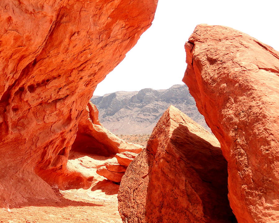 Valley of Fire State Park Photograph by Arvin Miner