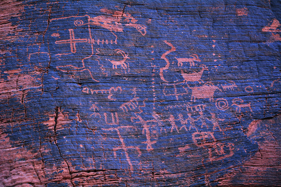 Valley of Fire State Park Petroglyphs Photograph by Kyle Hanson