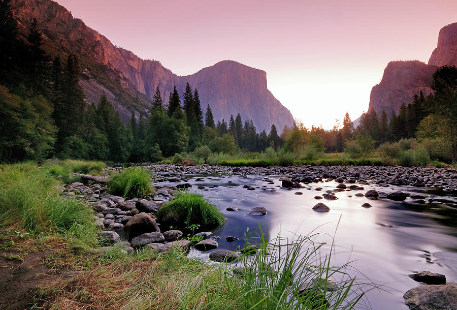 Yosemite National Park Photograph - Valley View Sunrise by Nicholas Blackwell