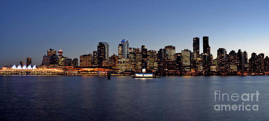 Vancouver Downtown Skyline At Sunset Photograph by Terry Elniski