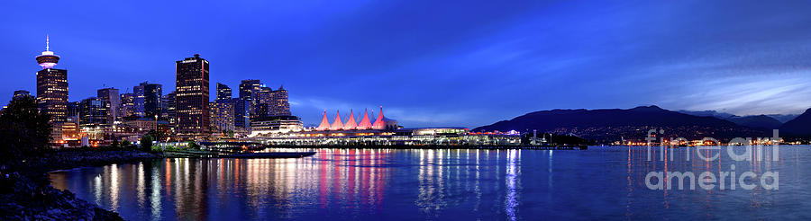 Vancouver Skyline From Crab Park At Dusk Photograph by Terry Elniski