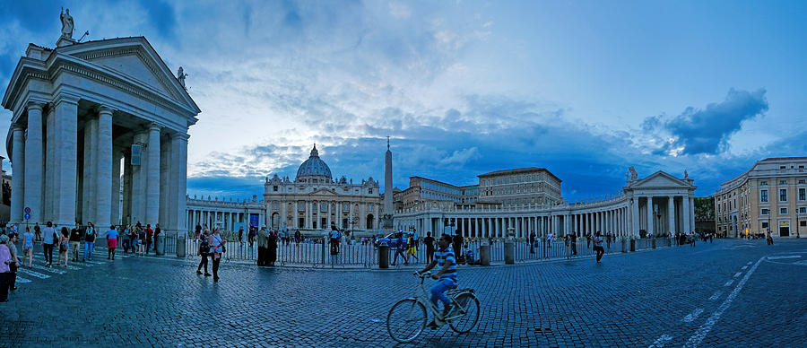 Vatican Piazza Photograph by S Paul Sahm