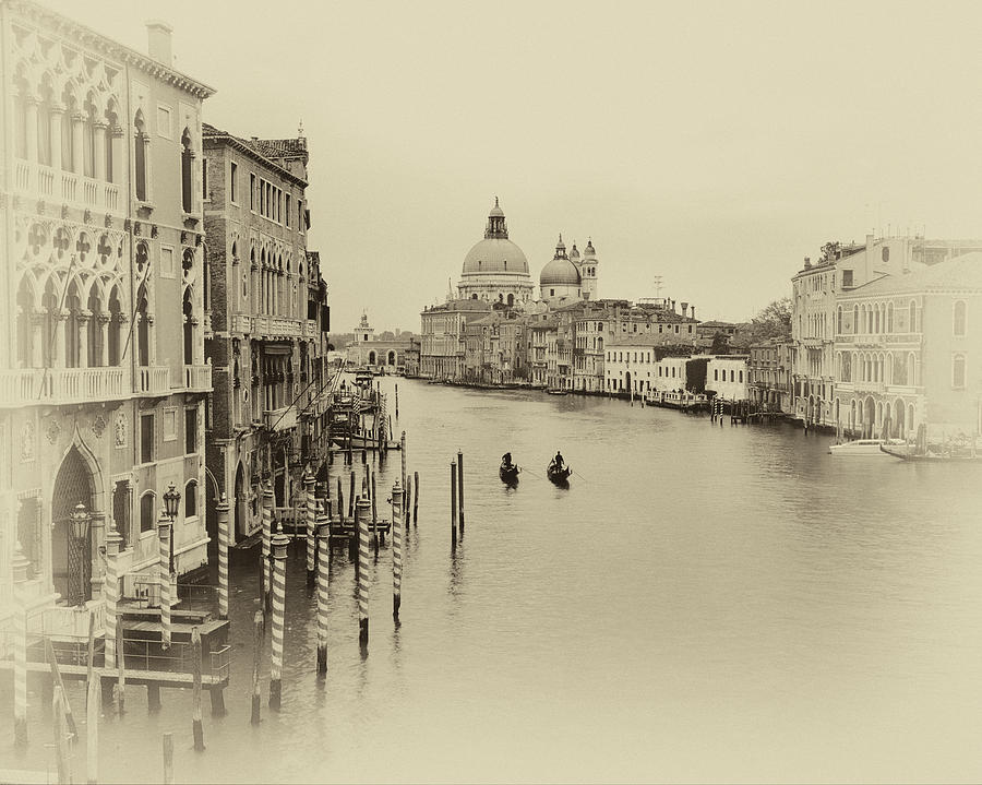 Venice Antiqued Photograph by Cliff Wassmann