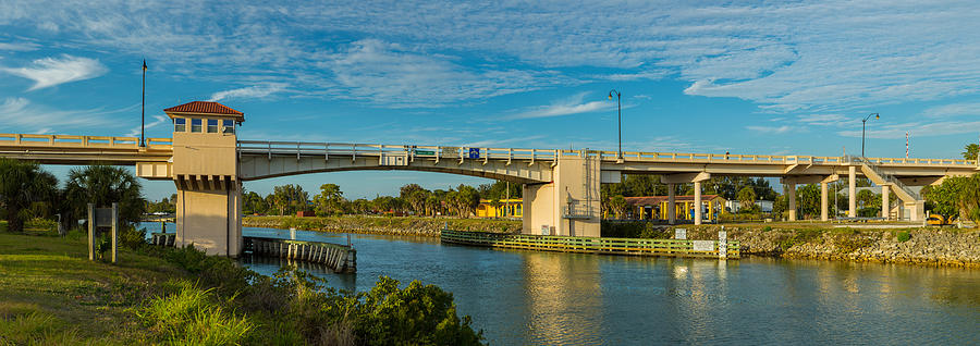 Venice Avenue Liftbridge Over Gulf Photograph by Panoramic Images ...