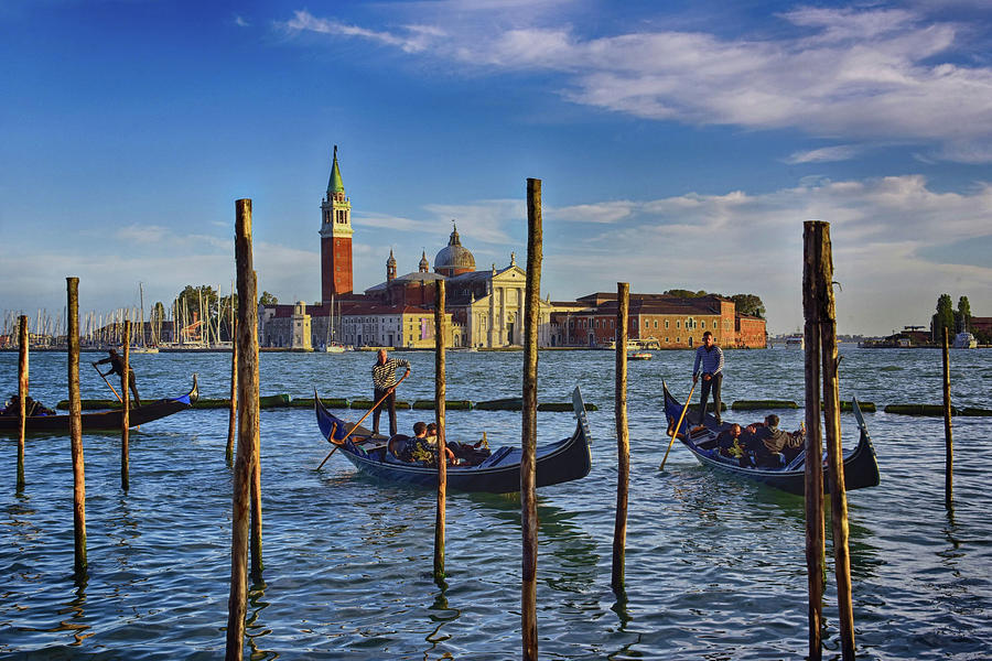 Venice Gondola in Grand Canal Photograph by Roberta Kayne