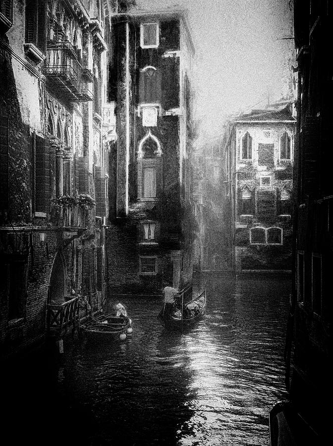 Street Photograph - Venice - impressionist street photography by Frank Andree