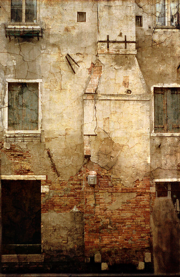 Venice Italy Crumbling Stucco Wall Photograph by Suzanne Powers