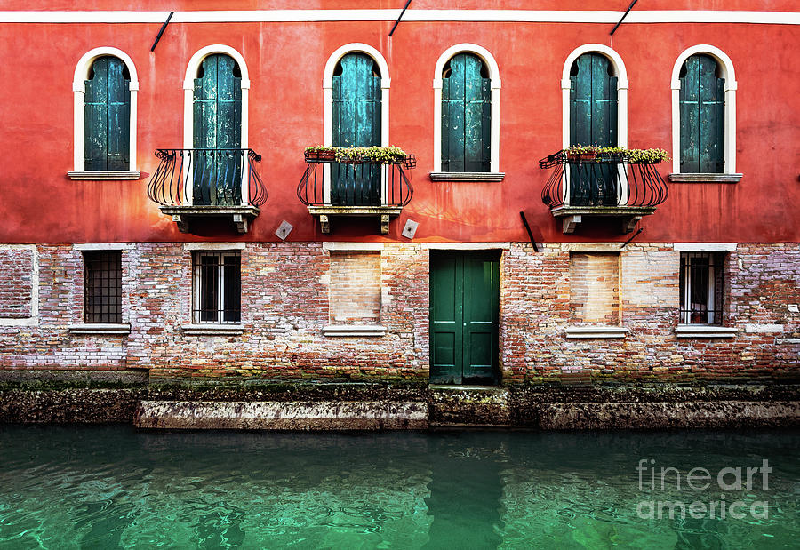 Venice Red House Photograph by M G Whittingham