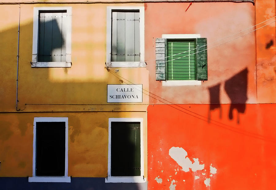 Abstract Photograph - Venice Shadows by Rochelle Berman