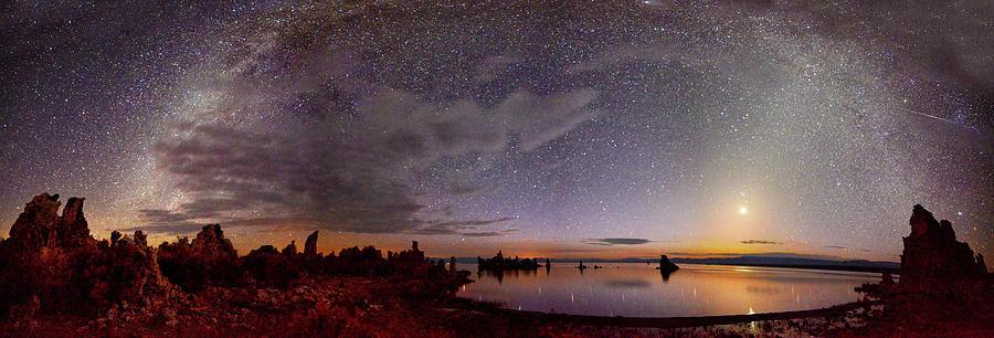 Venus, Meteor And Milky Way Photograph by Surjanto Suradji - Fine Art ...