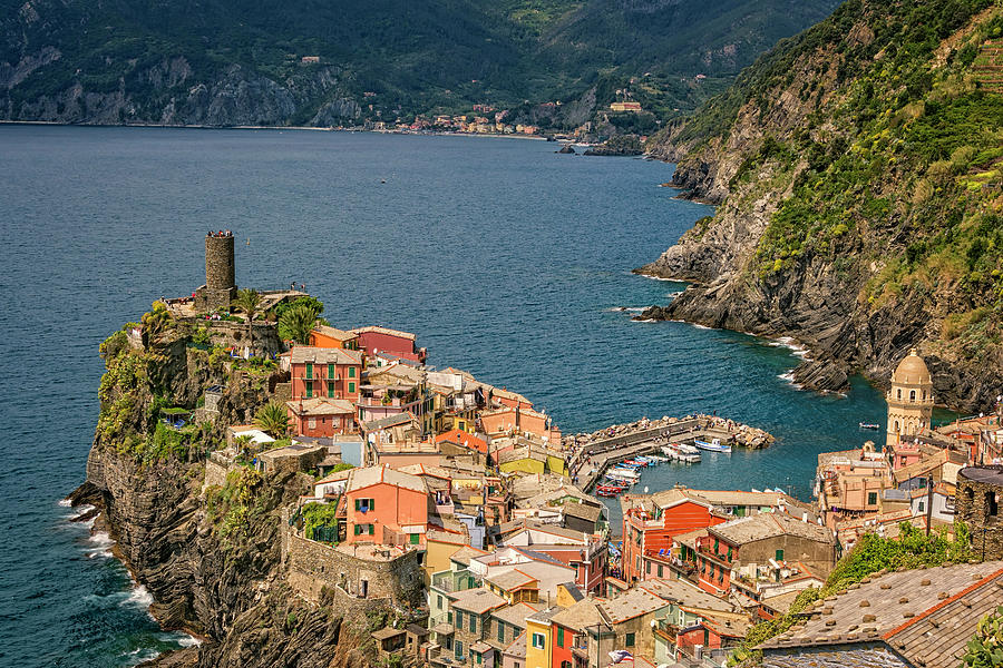 Vernazza Cinque Terre Italy Photograph by Joan Carroll