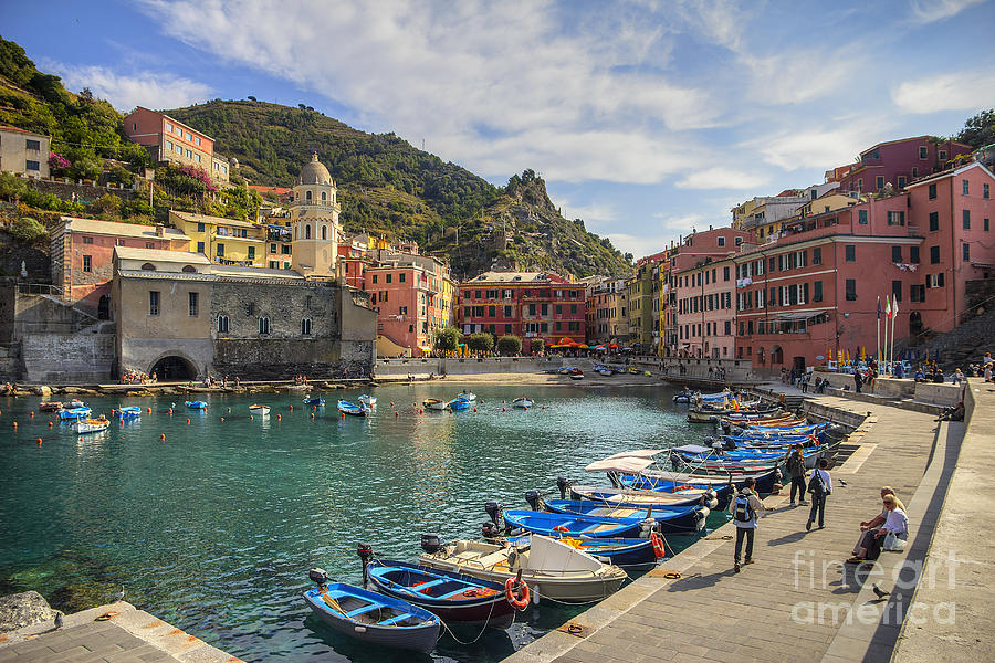 Vernazza Harbor Photograph by Spencer Baugh