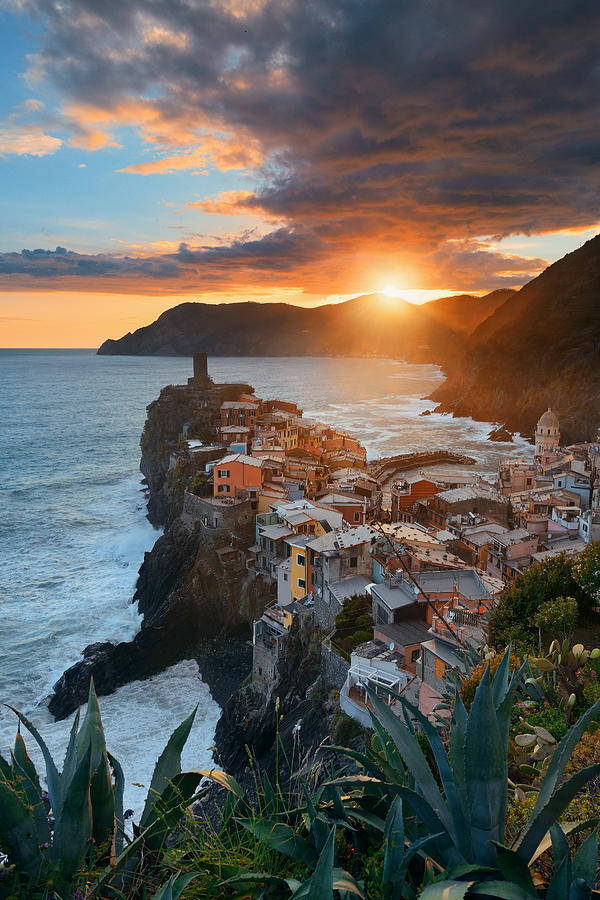 Vernazza sunset in Cinque Terre Photograph by Songquan Deng