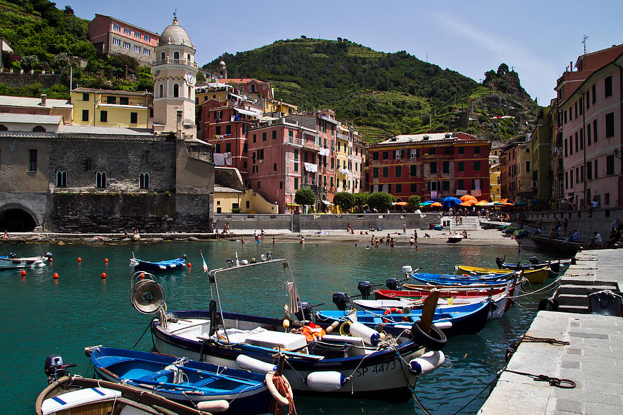 Vernazzo Cinque Terre Harbor Photograph by Roger Mullenhour