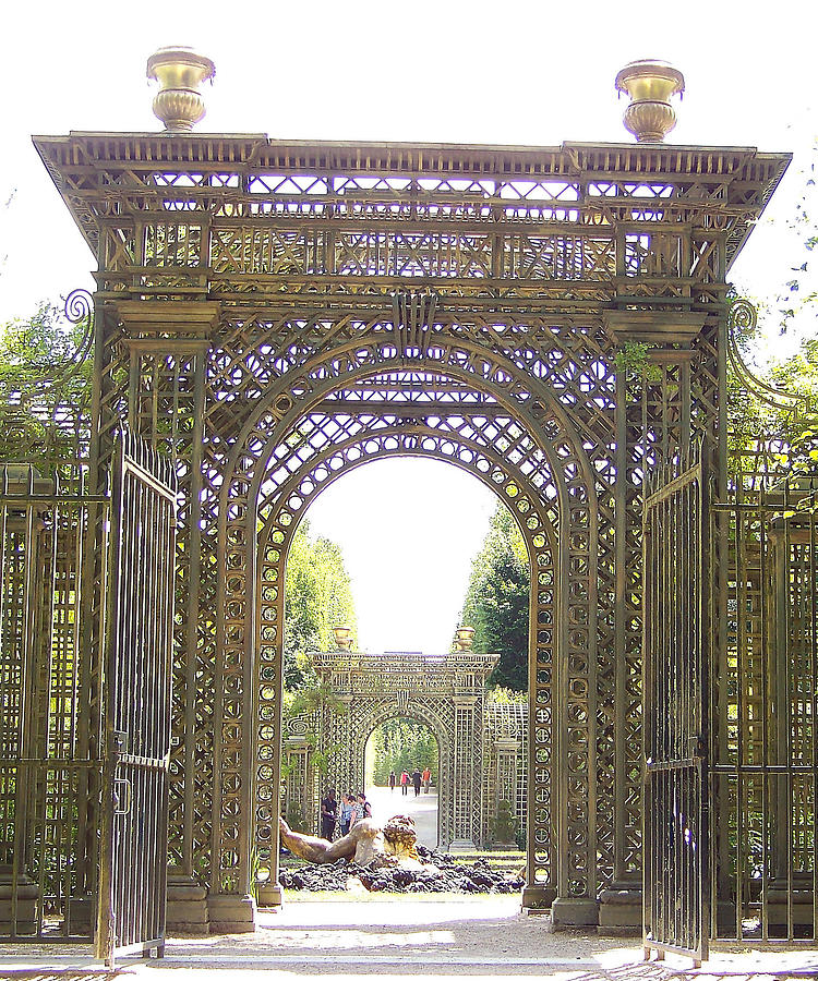Versailles Garden Entrance Photograph by Maggie Cruser