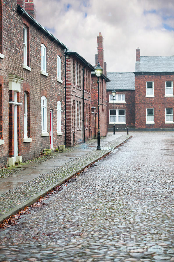 Victorian Terraced Street Of Working Class Red Brick Houses Photograph by Lee Avison