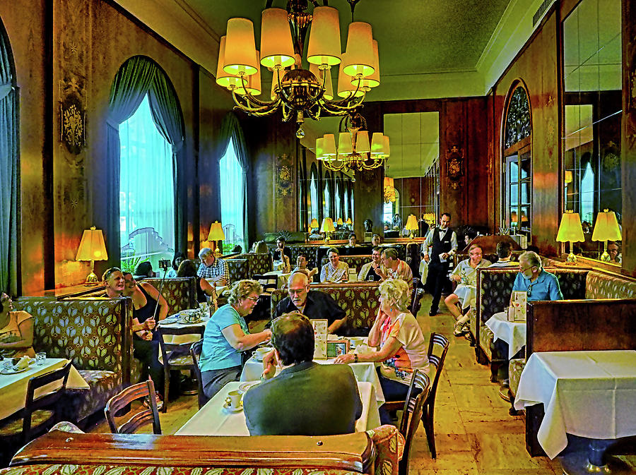 Viennese Tea Room Photograph by C H Apperson