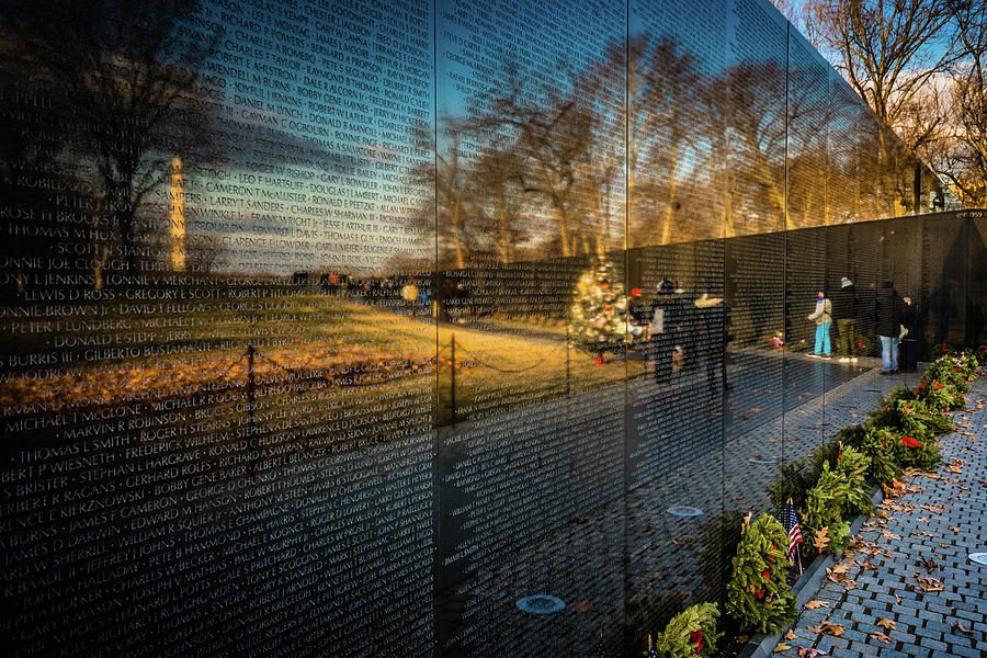 Vietnam Veterans Memorial Photograph by Bill Howard