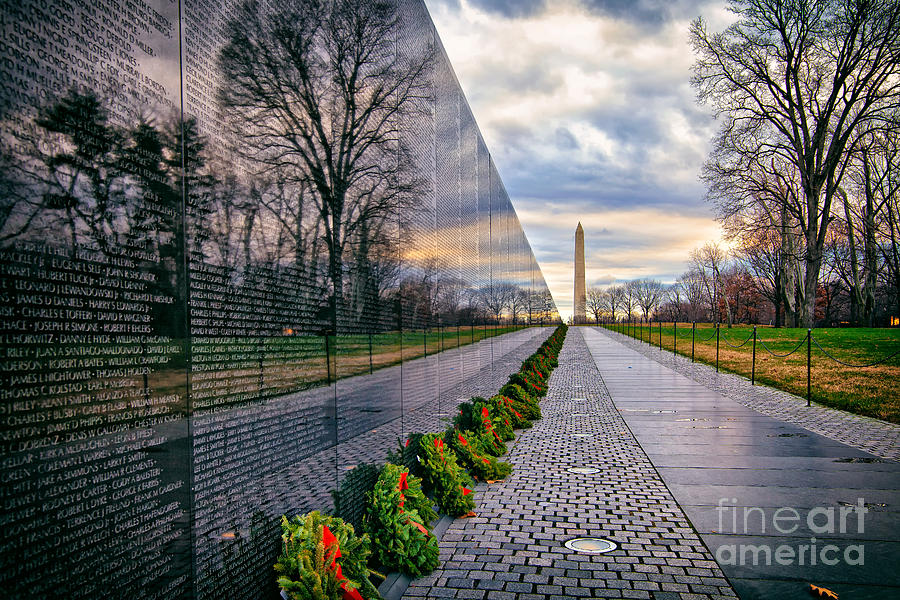 Vietnam War Memorial, Washington, DC, USA Photograph by Sam Antonio