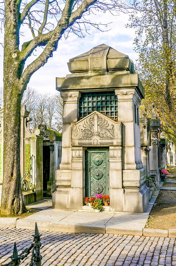 View of Pere Lachaise Cemetery Photograph by Alain De Maximy