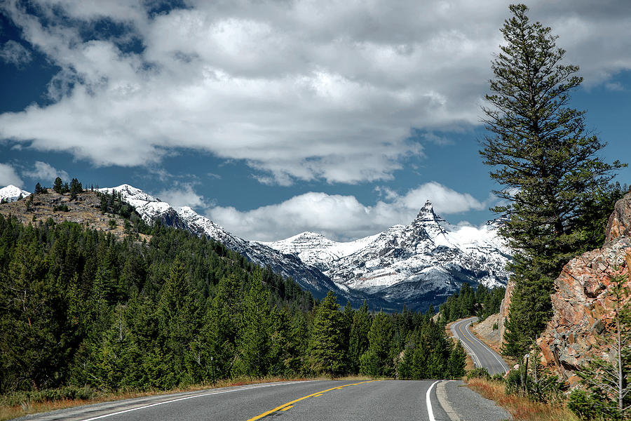 View of the Pilot Peak from highway 212 by Alex Galkin View of the Pilot Peak from highway 212 by Alex Galkin