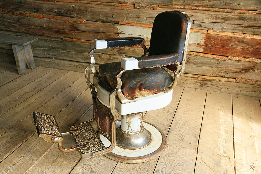 Vintage Barber Chair  Photograph by Steve McKinzie