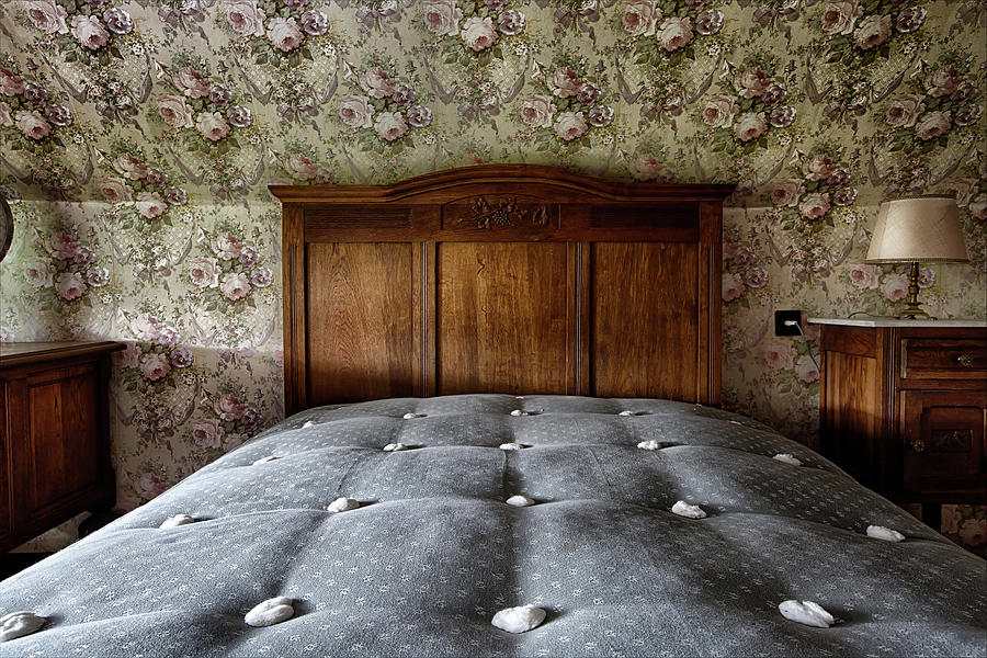 Vintage bed room with retro wall paper Photograph by Dirk Ercken
