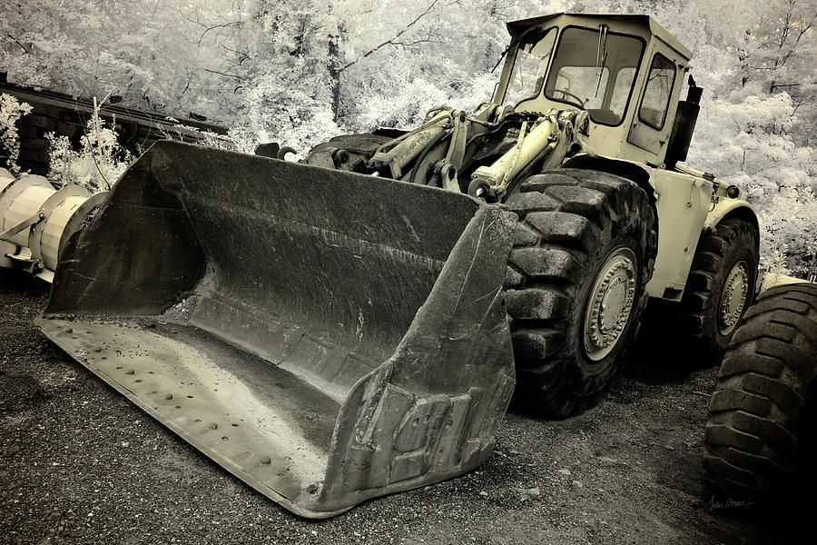 Vintage Caterpillar Front End Loader Photograph by Luke Moore