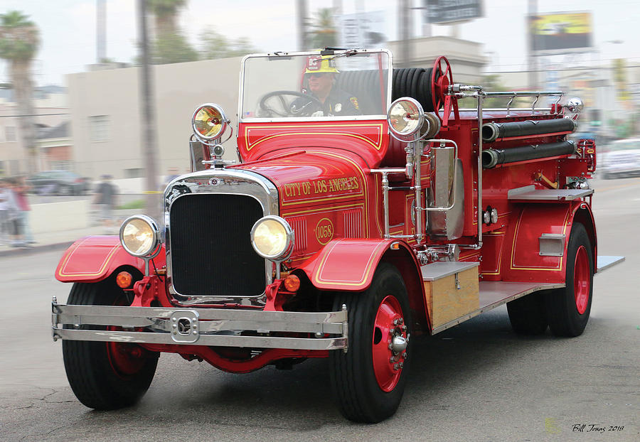 Vintage Fire Engine by Bill Jonas