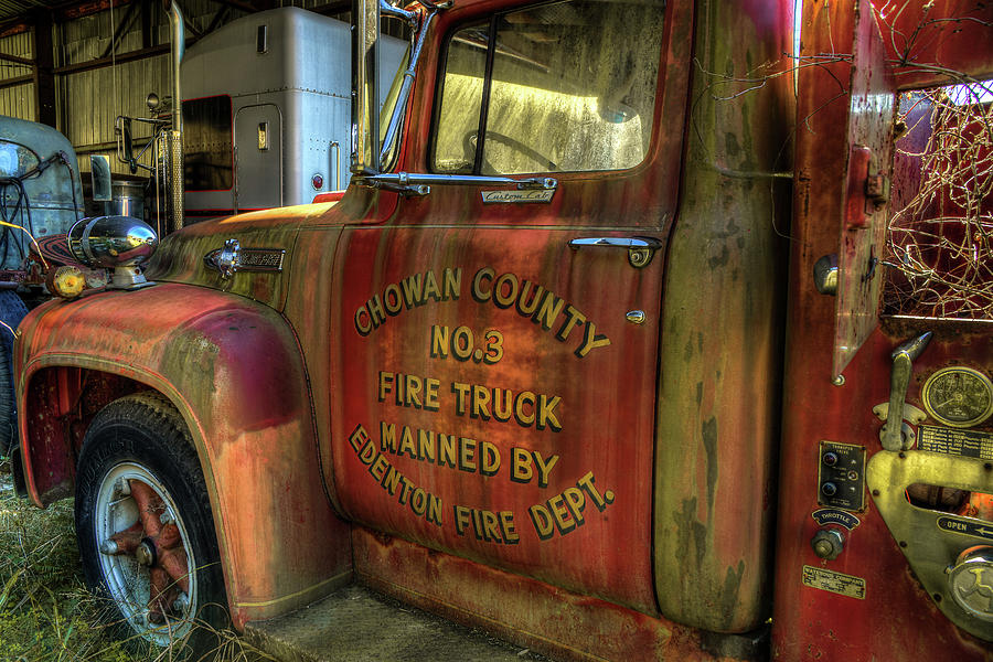 Vintage Fire Truck Photograph by Jerry Gammon