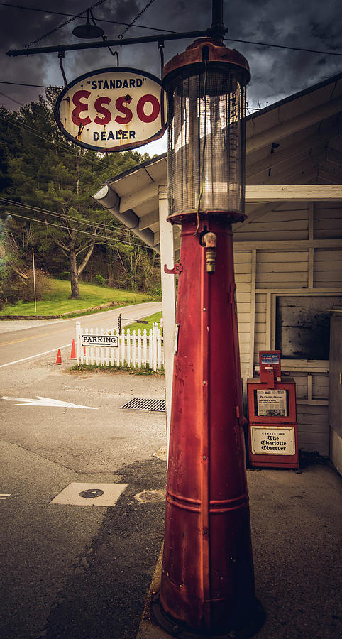 Vintage Gas Pump, Mast General Store Photograph by Cynthia Wolfe