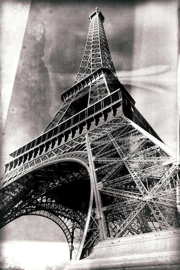 Vintage la Tour Eiffel Paris Photograph by John Rizzuto