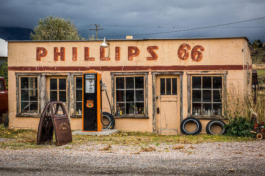 Vintage Phillips 66 Service Station Photograph by Paul Freidlund