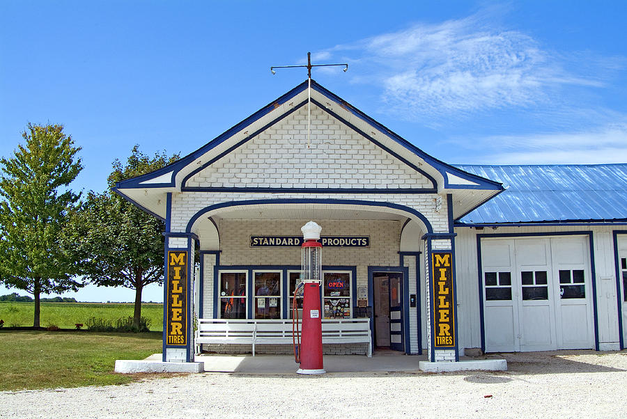 Vintage Route 66 Gas Station  Photograph by Thomas Firak