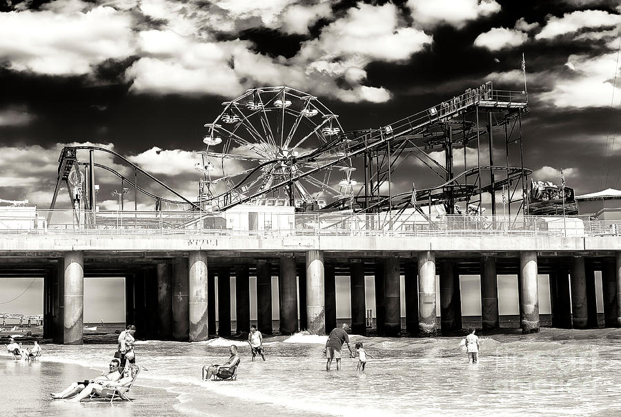 Steel Pier Photograph - Vintage Steel Pier At Atlantic City by John Rizzuto Steel Pier Photograph - Vintage Steel Pier At Atlantic City by John Rizzuto