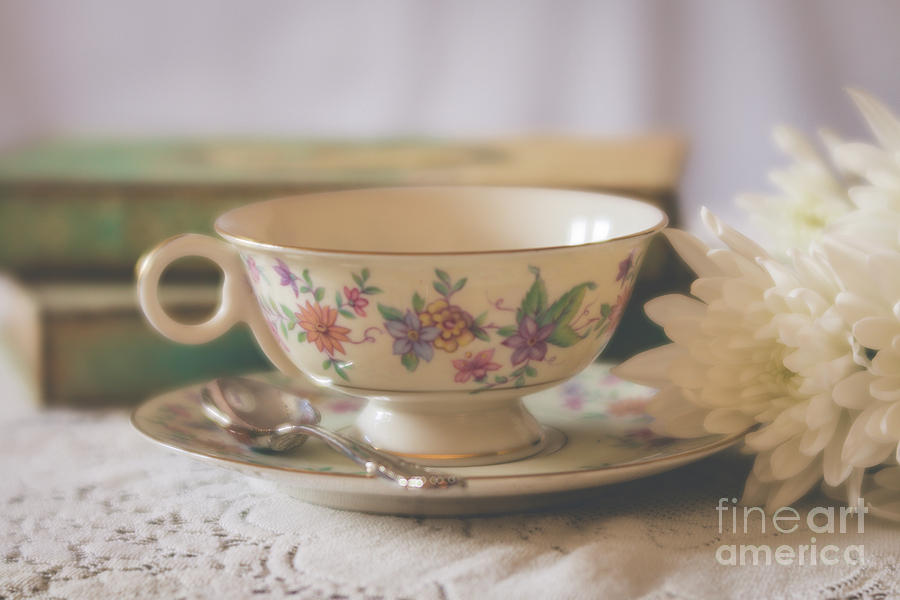 Vintage Teacup - 5676 Photograph by Teresa Wilson