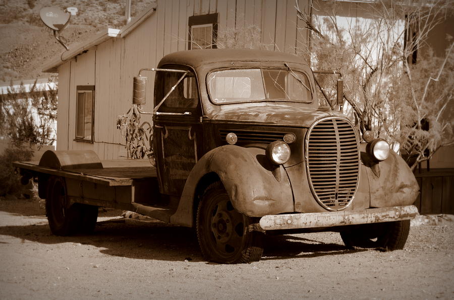 Vintage Truck - Randsburg Photograph by Guy Hoffman