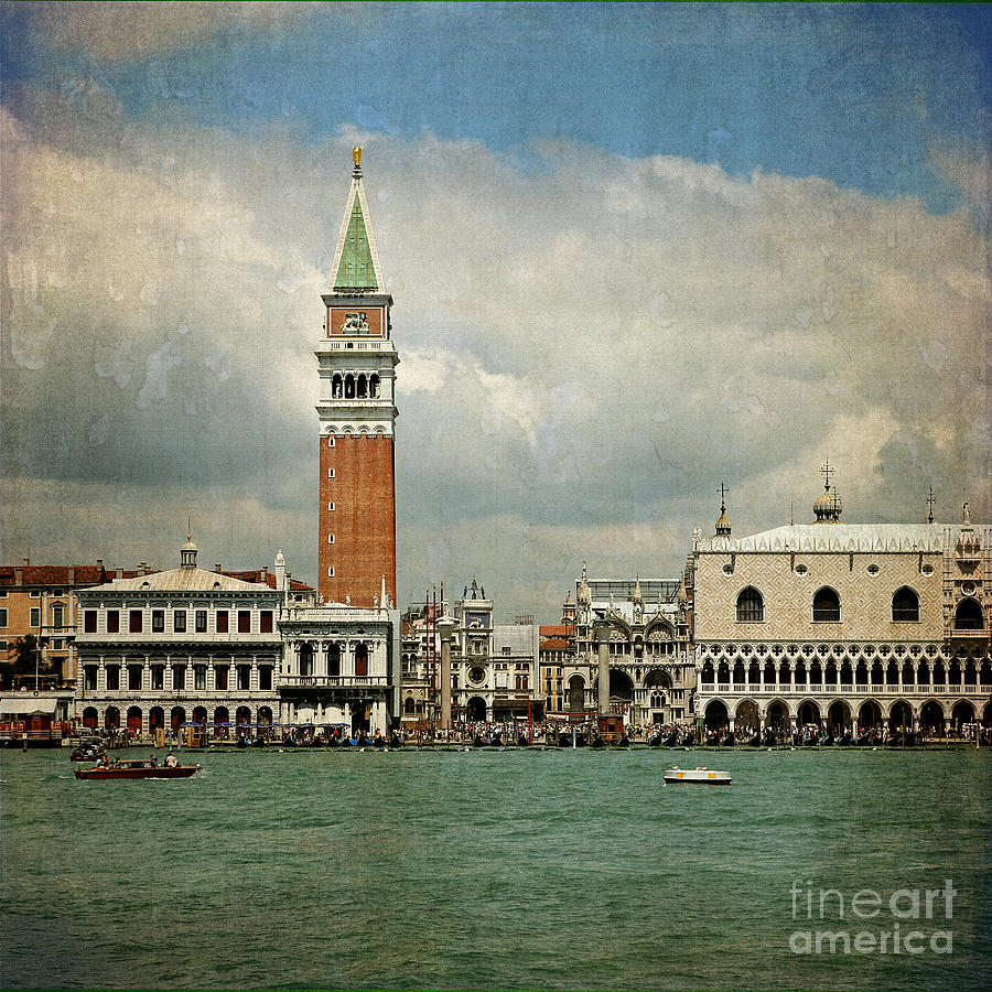 Vintage Digital Art - Vintage Venice by Liz Alderdice