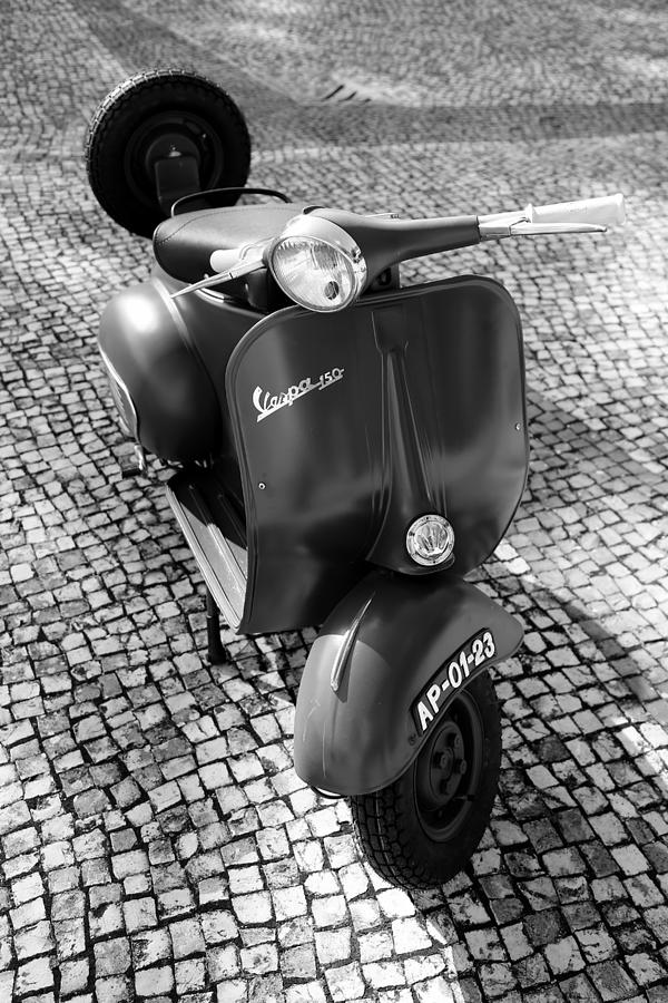 Vintage Vespa Scooter Photograph by Andrew Fare