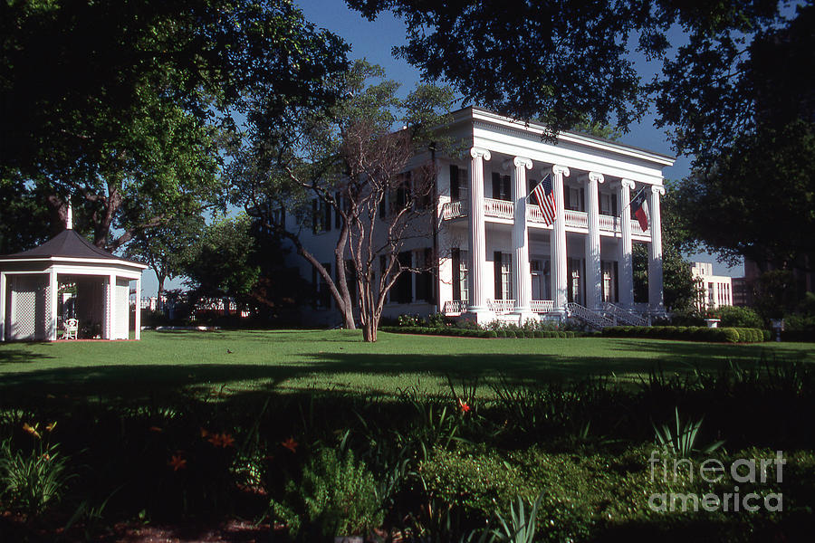 Austin Photograph - Vintage view of Texas Governors Mansion, May 1990 by Dan Herron