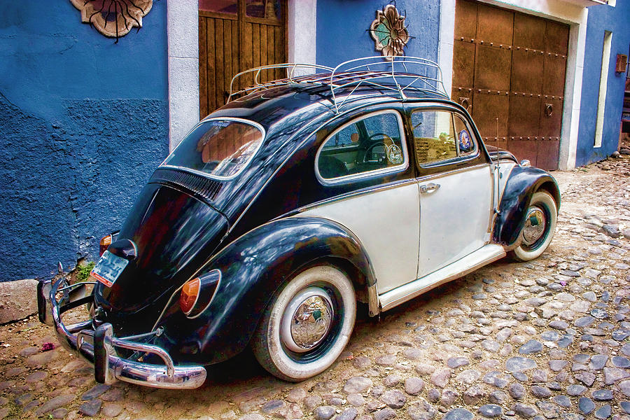 Vintage Photograph - Vintage VW Bug in Mexico by Carol Leigh